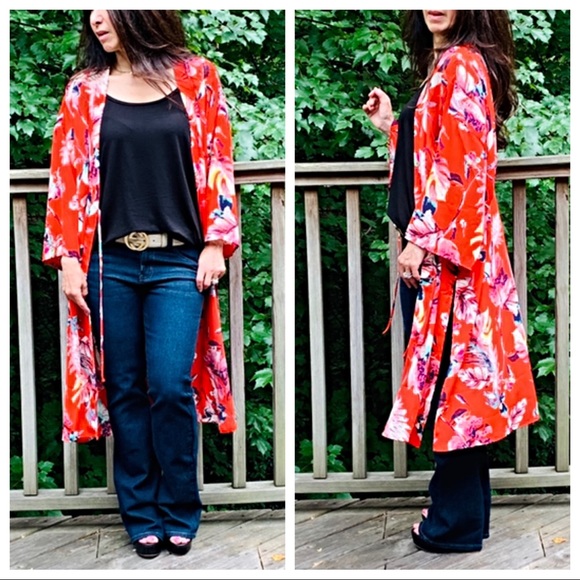 Jackets & Blazers - ✨LAST ONE✨Boho red floral side slits kimono jacket